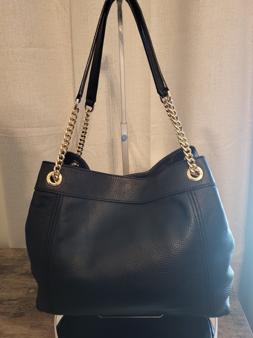 Michael Kors Large Black Pebbled Leather Chain-Handle Tote - Picture 3 of 8